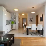 Lila1 Апартаменти *