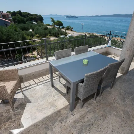 Lila1 公寓 扎达尔